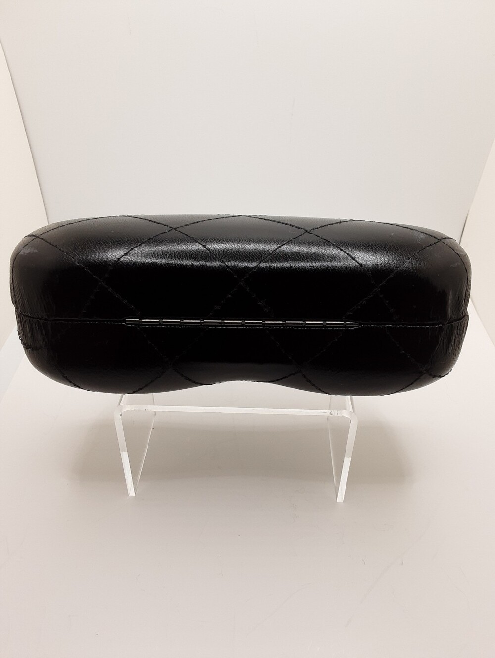 CHANEL Large Sunglass Case - Picture 2 of 13